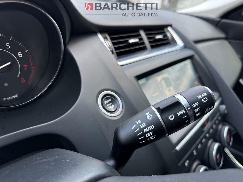 Jaguar E-Pace (X540) 2.0 AWD AUT. R-DYNAMIC S