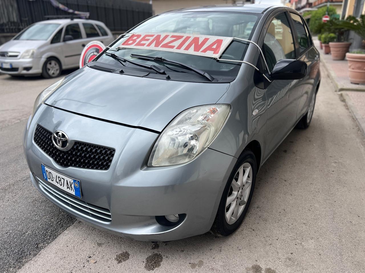 Toyota Yaris 1.0 – Anno 2006