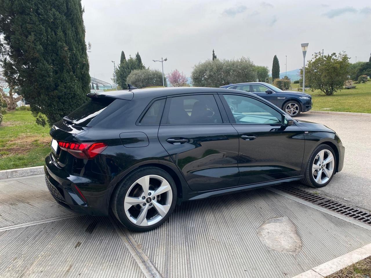 Audi A3 SPB 35 TDI S tronic Sline edition