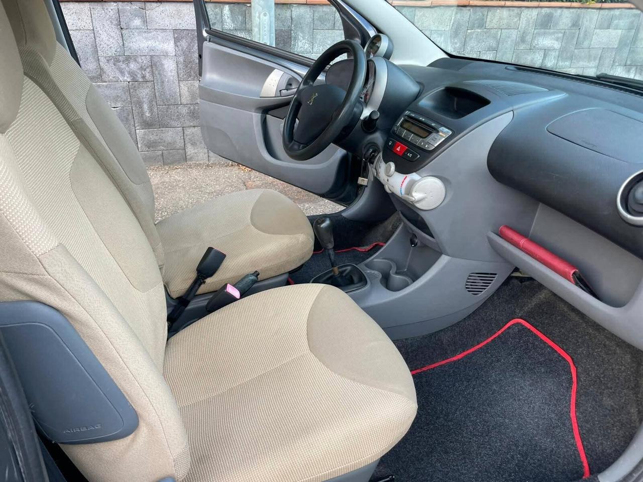 Peugeot 107 1.0 68CV 3p. Plaisir