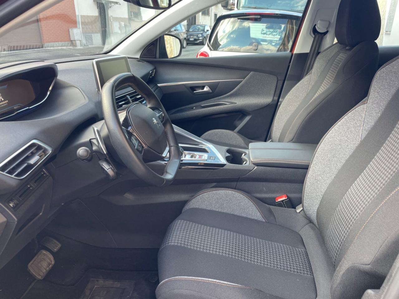 Peugeot 3008 BlueHDi 130 EAT8 Business KM 49500