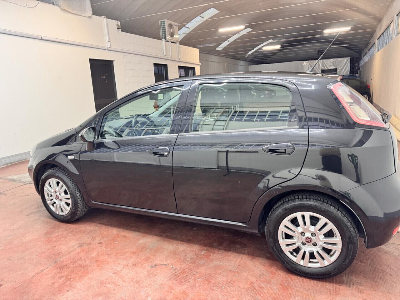 Fiat grande Punto 2015 GPL