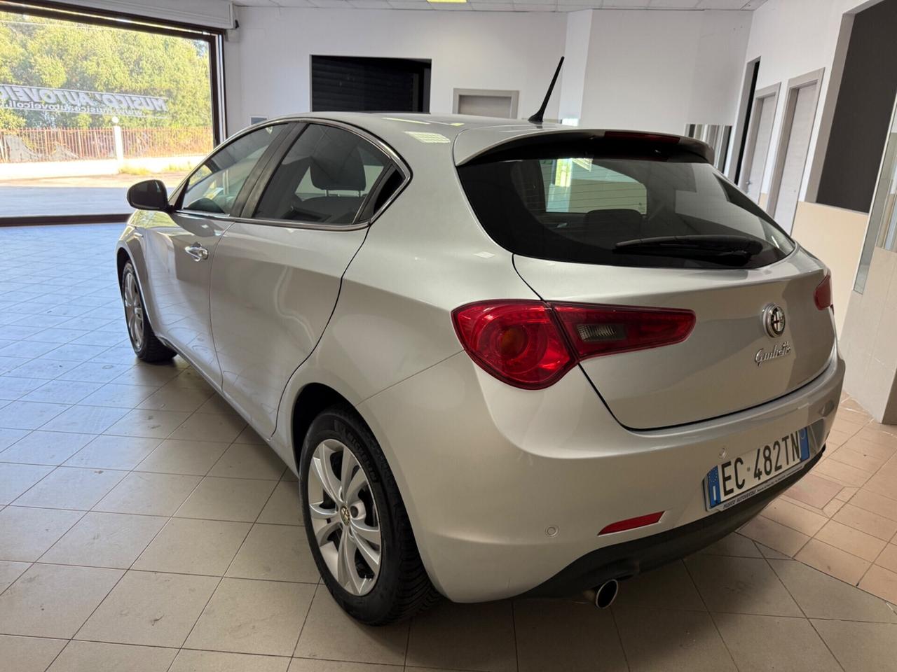 Alfa Romeo Giulietta 1.6 JTDm-2 105 CV Distinctive