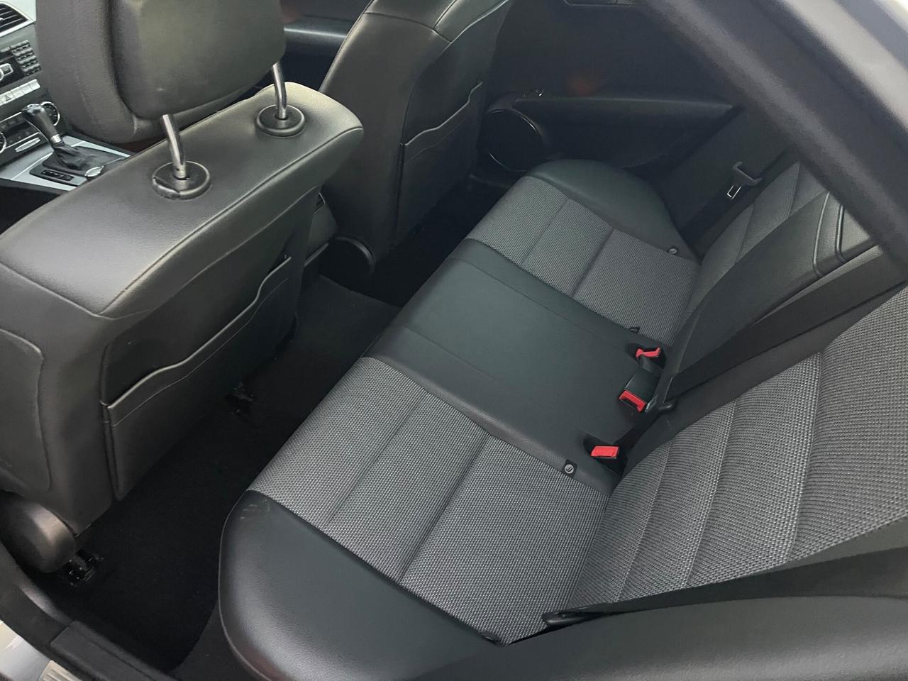 Mercedes-benz C 220 CDI BlueEFFICIENCY Avantgarde