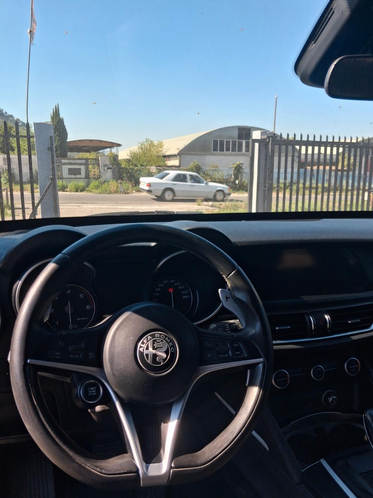 Alfa Romeo Stelvio 2.2 Turbodiesel 180 CV AT8 RWD Executive
