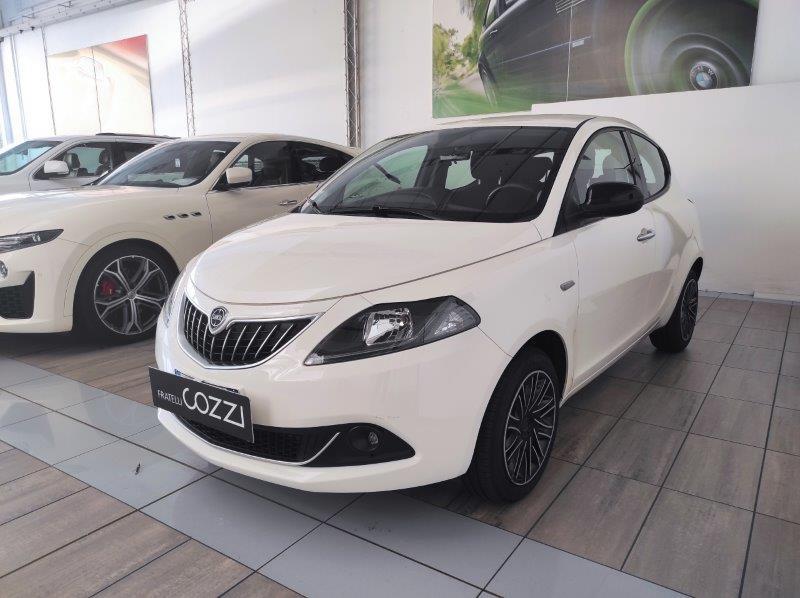 LANCIA Ypsilon 3ª serie - Ypsilon 1.0 FireFly 5 porte S&S Hybrid Gold
