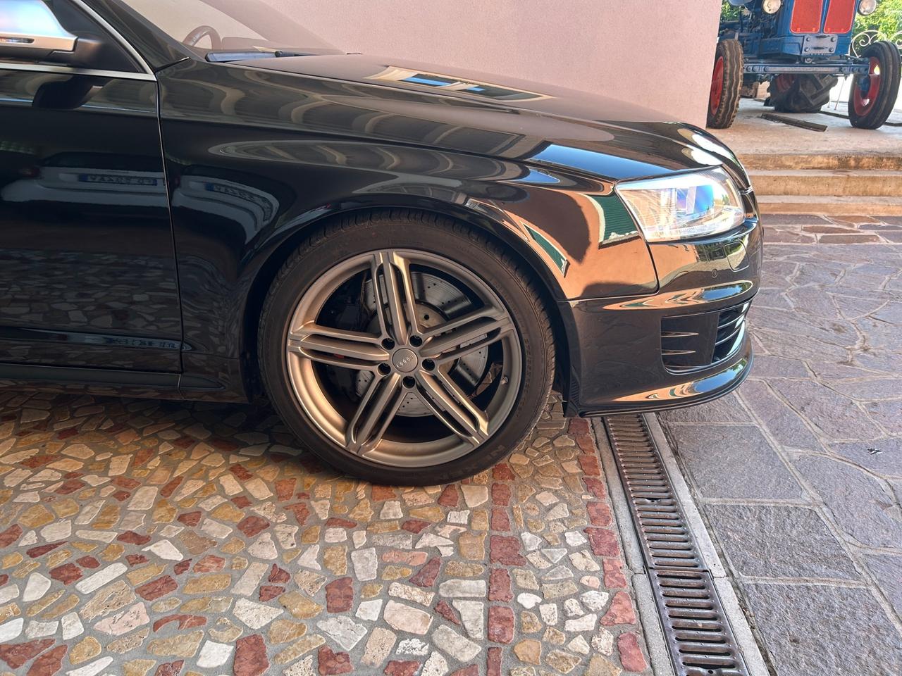 Audi RS6 RS 6 Avant 5.0 V10 quattro tiptronic
