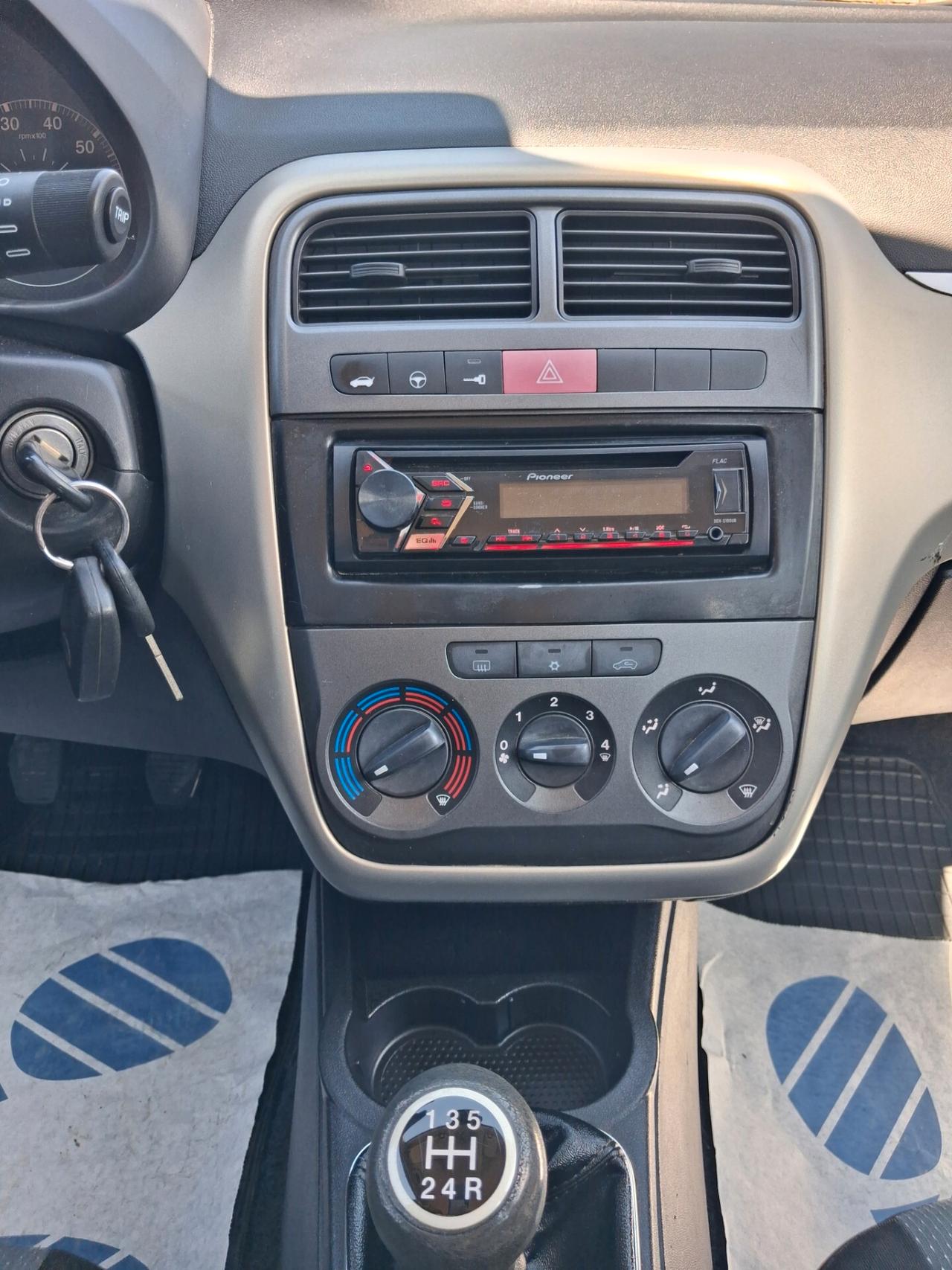 Fiat Grande Punto 1.3 MJT 75 CV 5 porte Dynamic