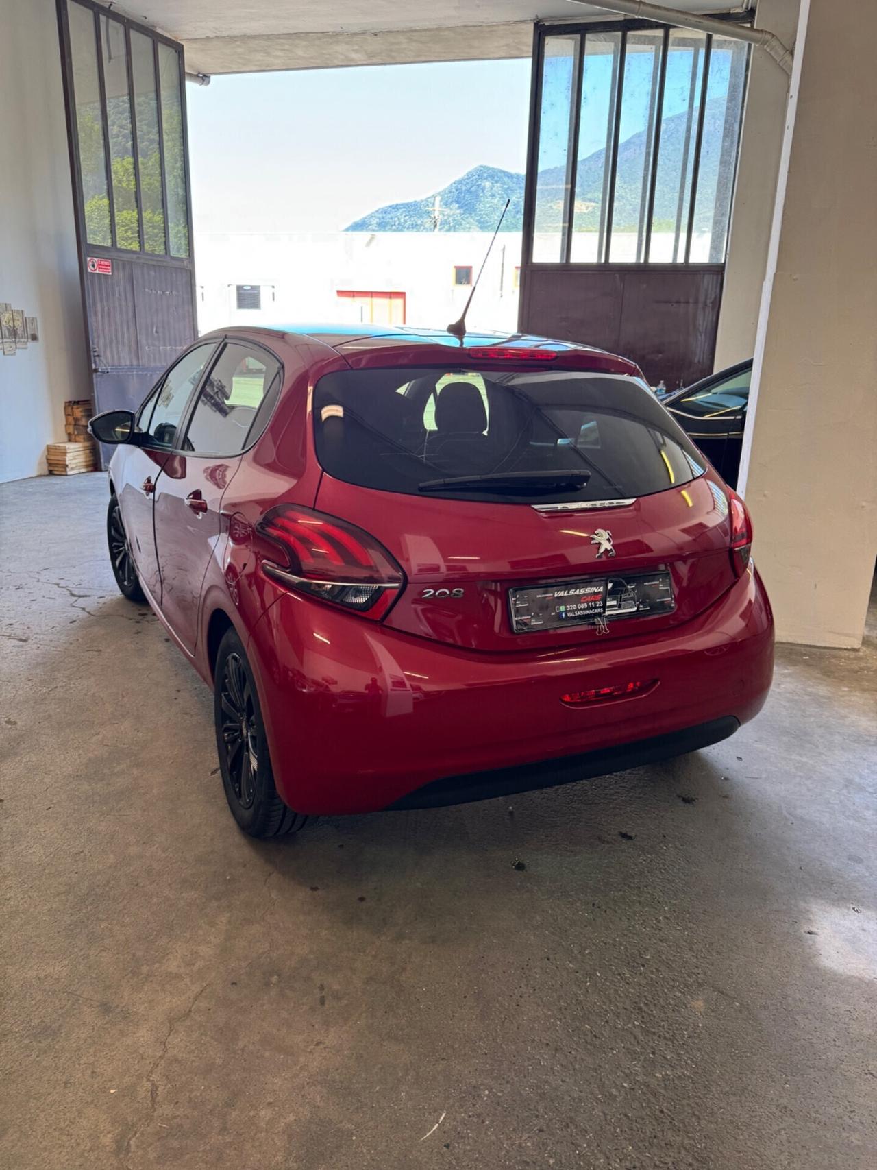 Peugeot 208 PureTech 82 5 porte Allure