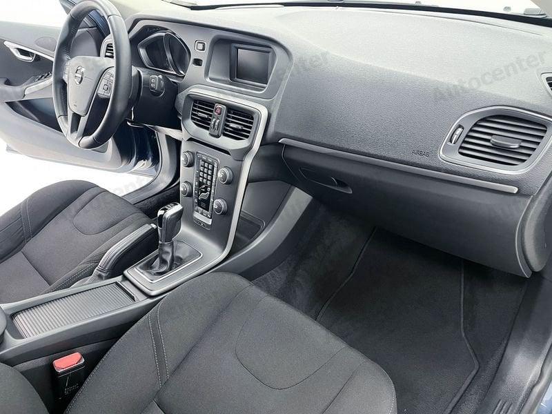 Volvo V40 T2 BZ 122 CV MANUALE