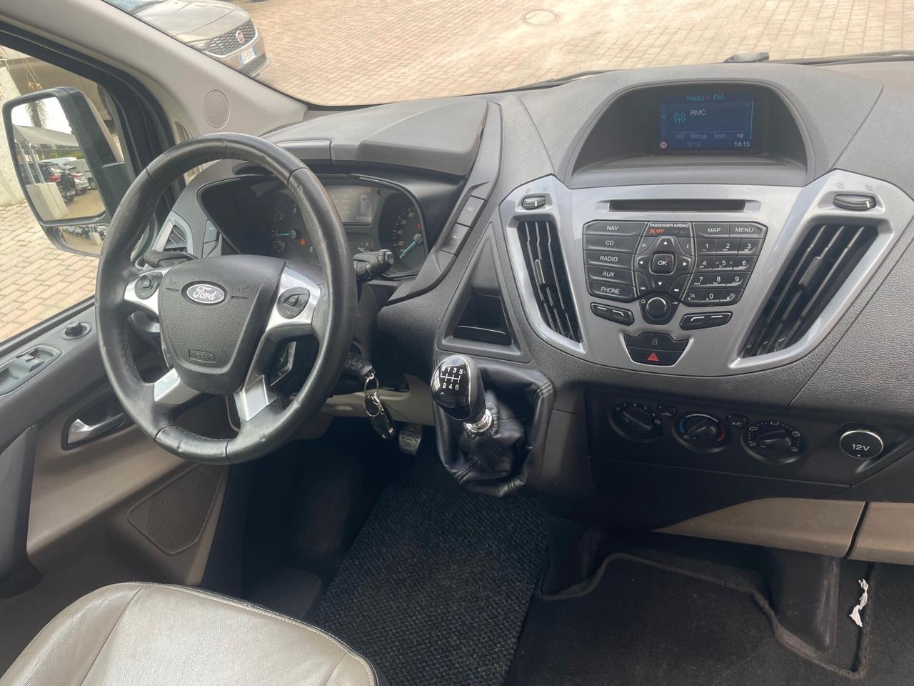Ford Tourneo Custom 300 2.2 TDCi 155CV PL Titanium