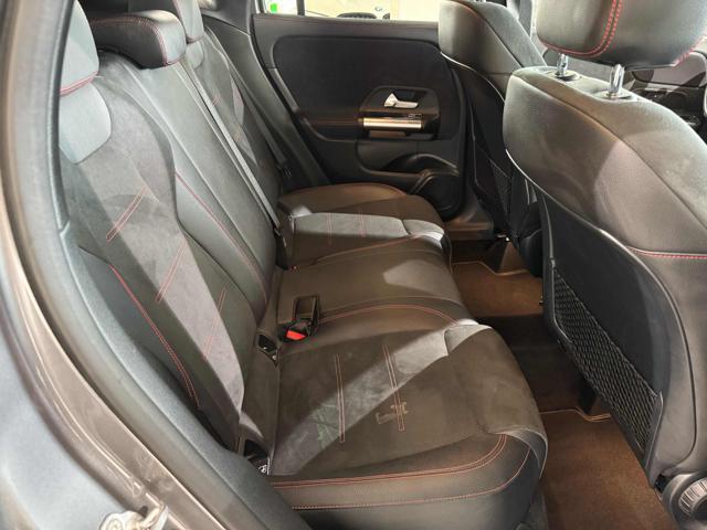 MERCEDES-BENZ GLA 200 d Automatic 4Matic Premium