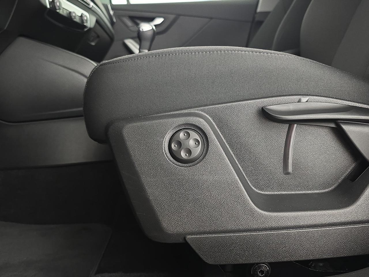 Audi Q2 30 1.0 tfsi business advanced 116cv