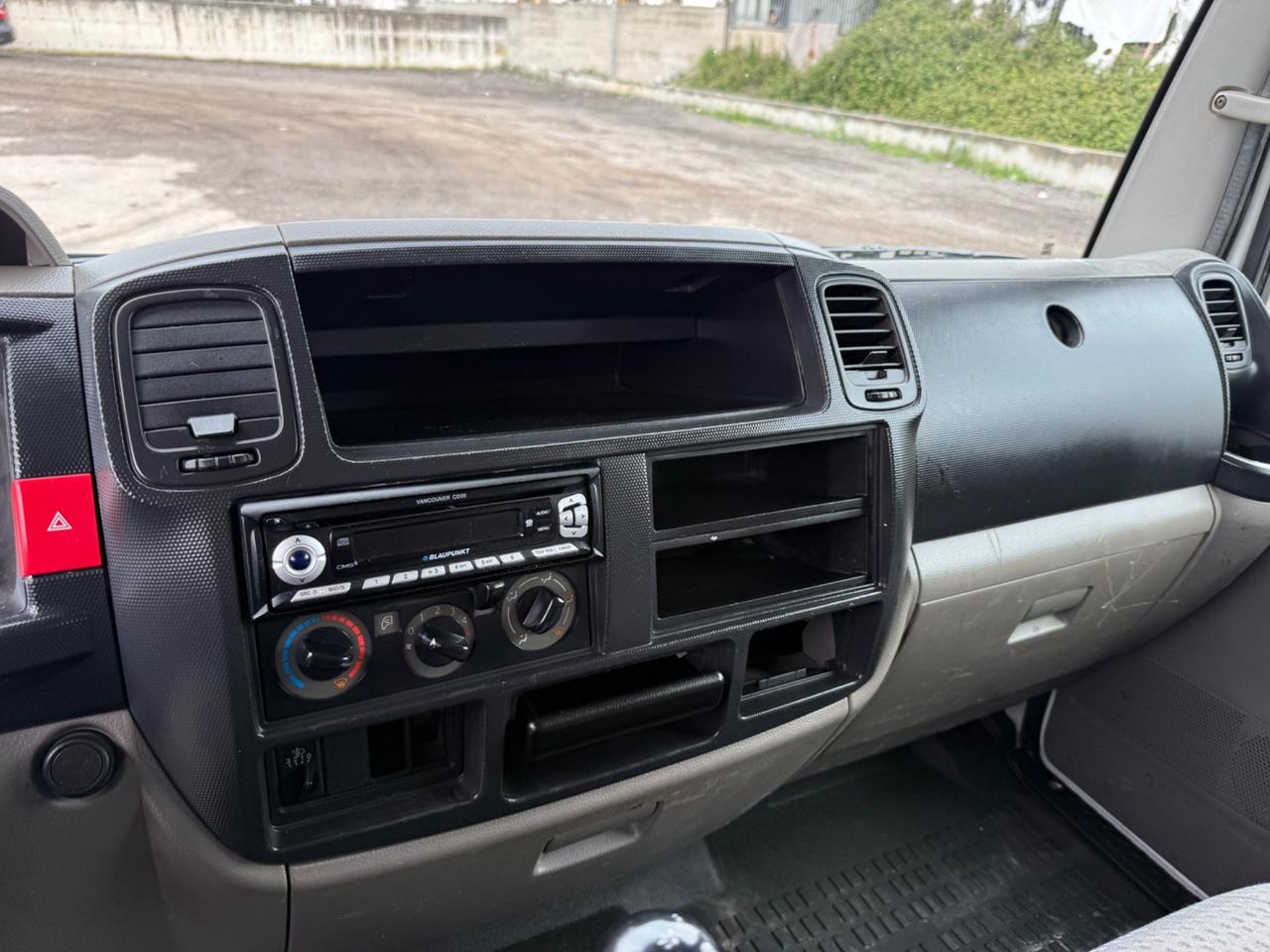 Nissan Cabstar 35.13 Cassone Fisso