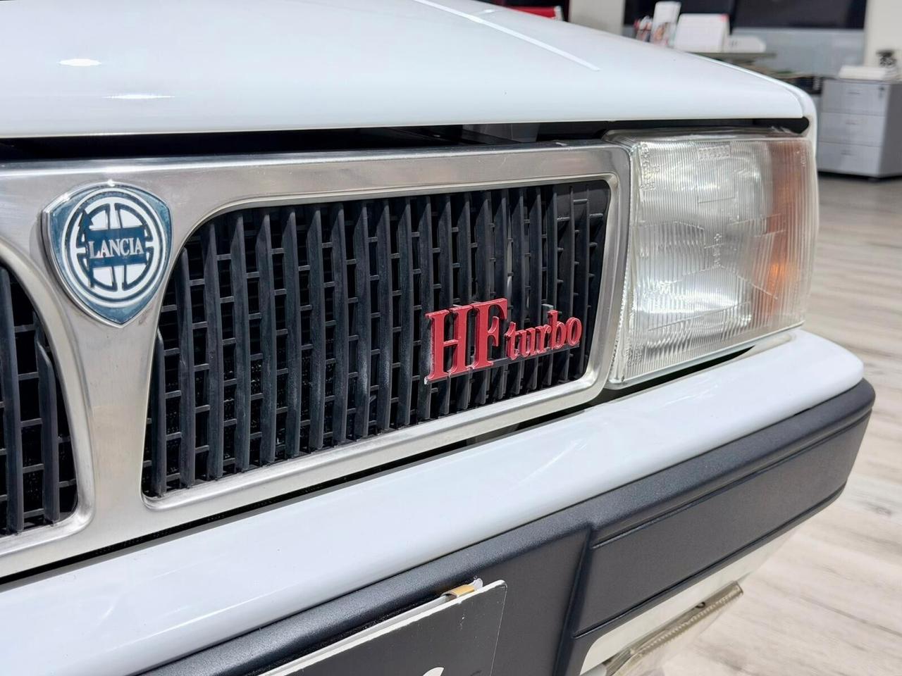 LANCIA DELTA 1.6I.E. TURBO HF 140CV ASI TETTO APRIBILE