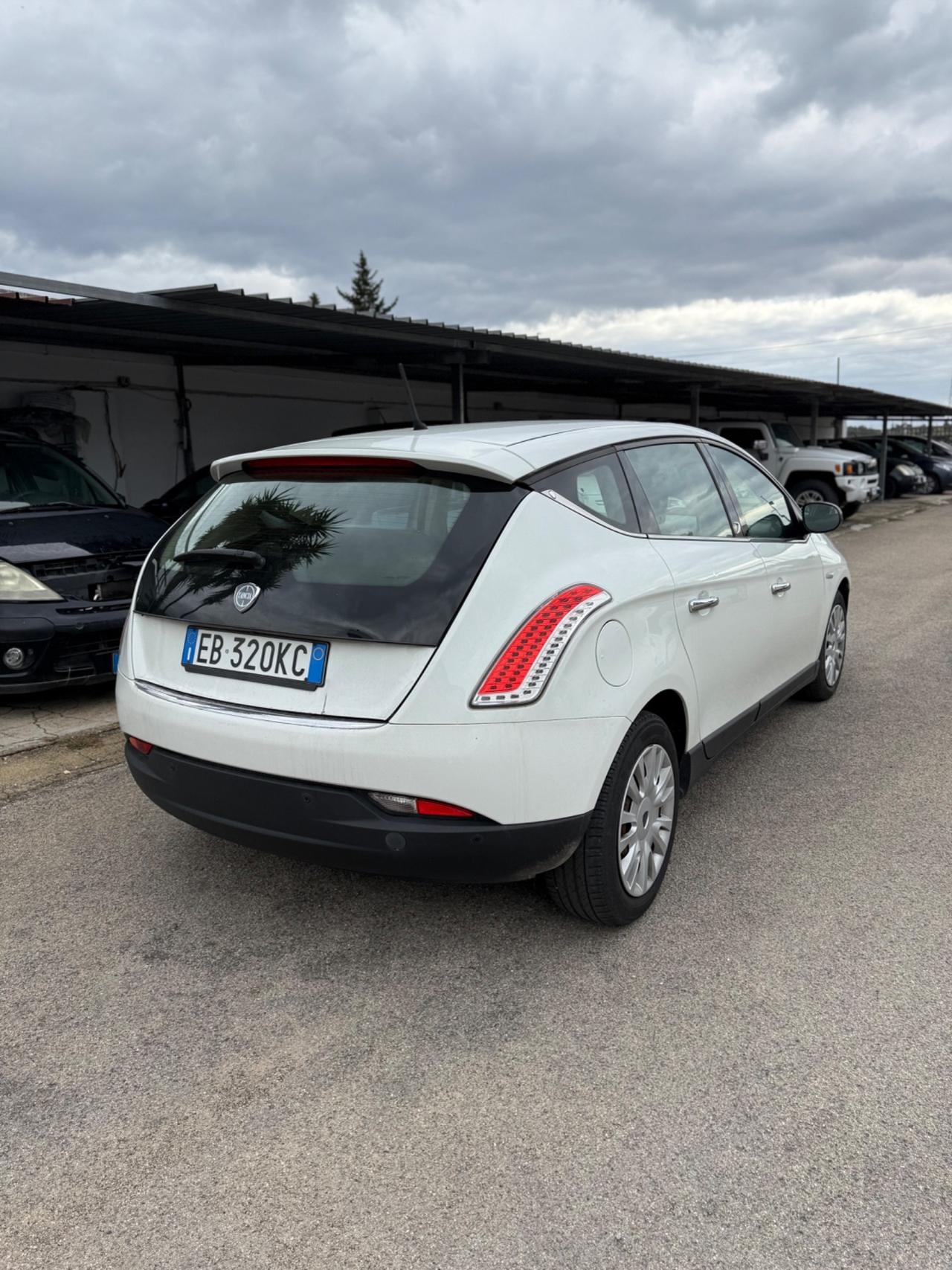 Lancia Delta 1.4 T-Jet 120 CV Platino Ecochic GPL