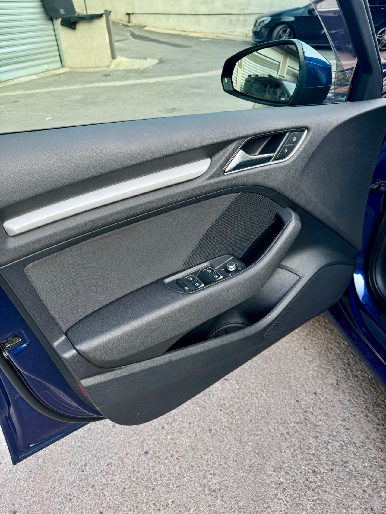 Audi A3 SPB 1.4 TFSI g-tron Ambiente acc permute