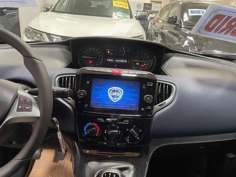Lancia Ypsilon 1.0 FireFly 5 porte S&S Hybrid Platino - KM 0 !! ULTIMA RIMASTA!!!