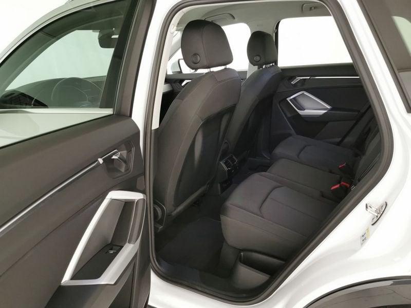 Audi Q3 35 2.0 tdi Business Advanced s-tronic