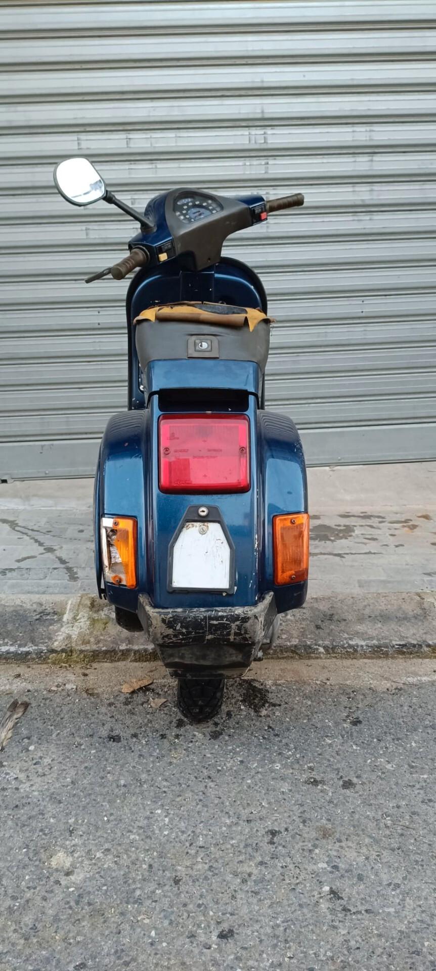 Piaggio Vespa 50 V