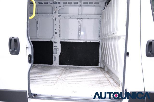 PEUGEOT Boxer 335 2.2 BLUEHDI 140 S&S PLM-TM FURGONE