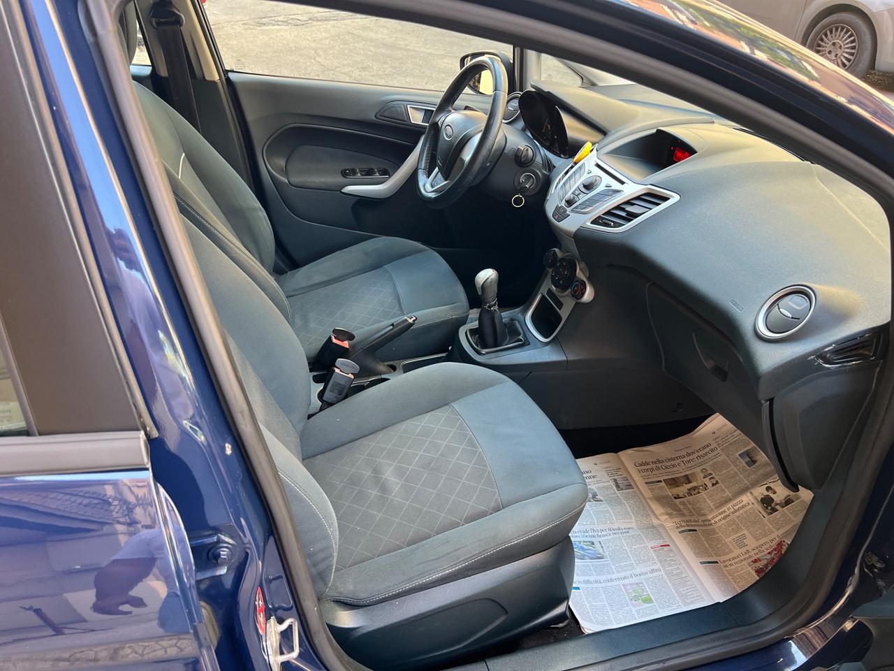 Ford Fiesta Ikon 1.4 TDCi 70CV 5 porte