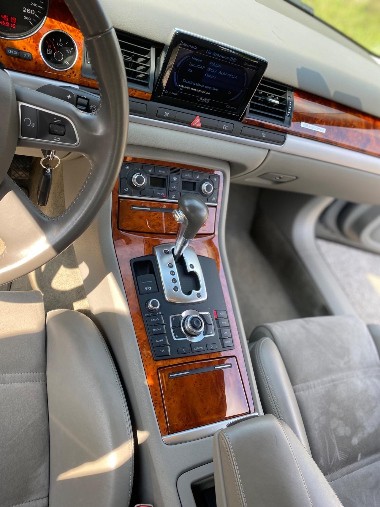 Audi A8 4.2 V8 TDI F.AP. quattro tiptronic 145.000km