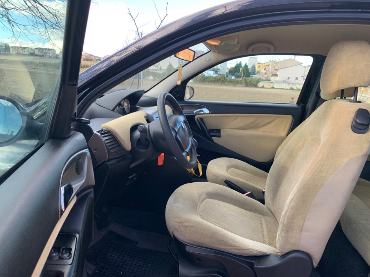 Lancia Ypsilon 1.2 Oro accessoriata