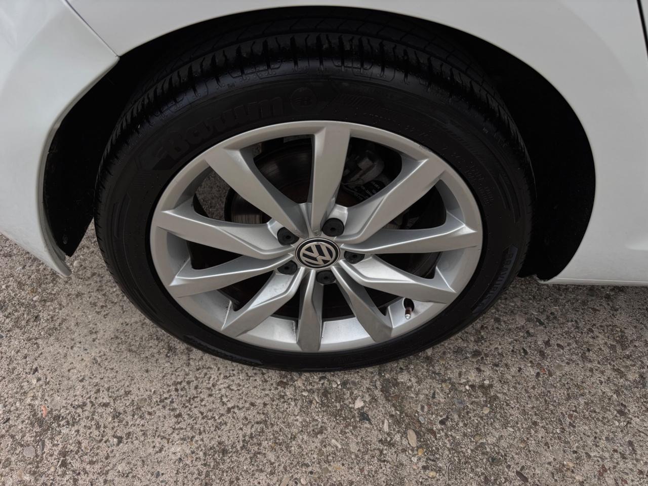 Volkswagen Golf 1.6 TDI. Highline. Garanzia 12mesi