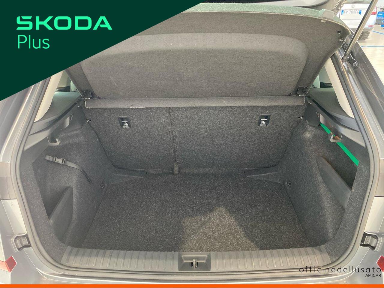 Skoda Kamiq 1.0 tsi 95cv black dots