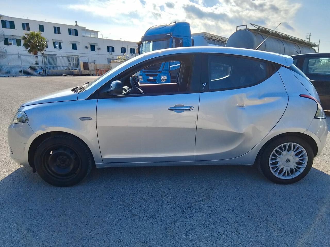 Lancia Ypsilon 1.2 GPL per commercianti