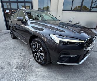 Volvo XC 60 XC60 B4 (d) automatico Plus Dark