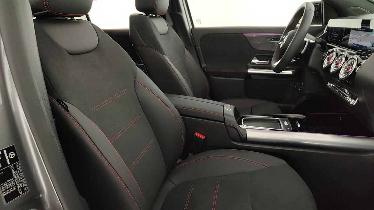 Mercedes-Benz GLA-H247 2023 - GLA 250 e phev AMG Line Premium auto