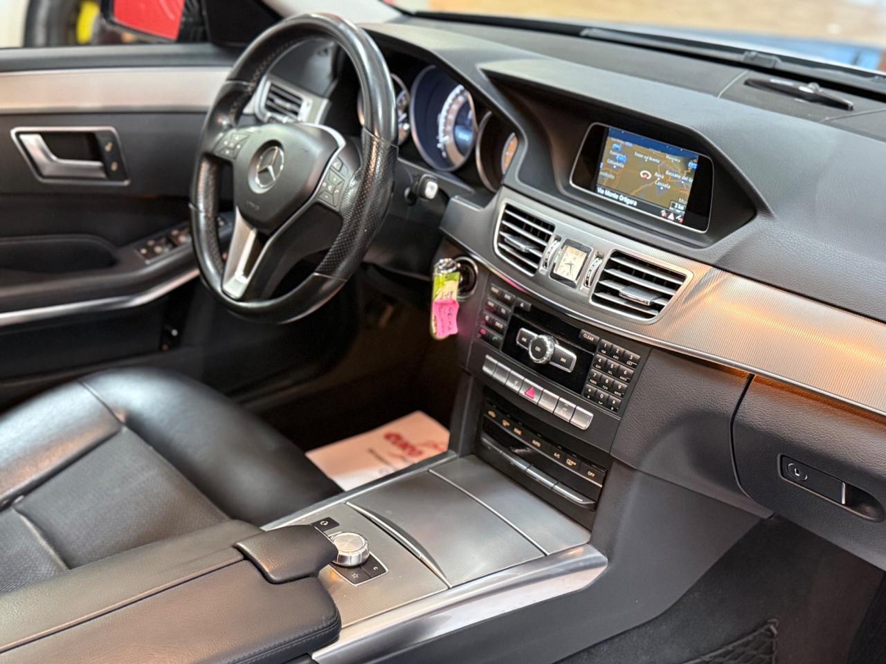 Mercedes-benz E 220 BlueTEC Automatic Sport