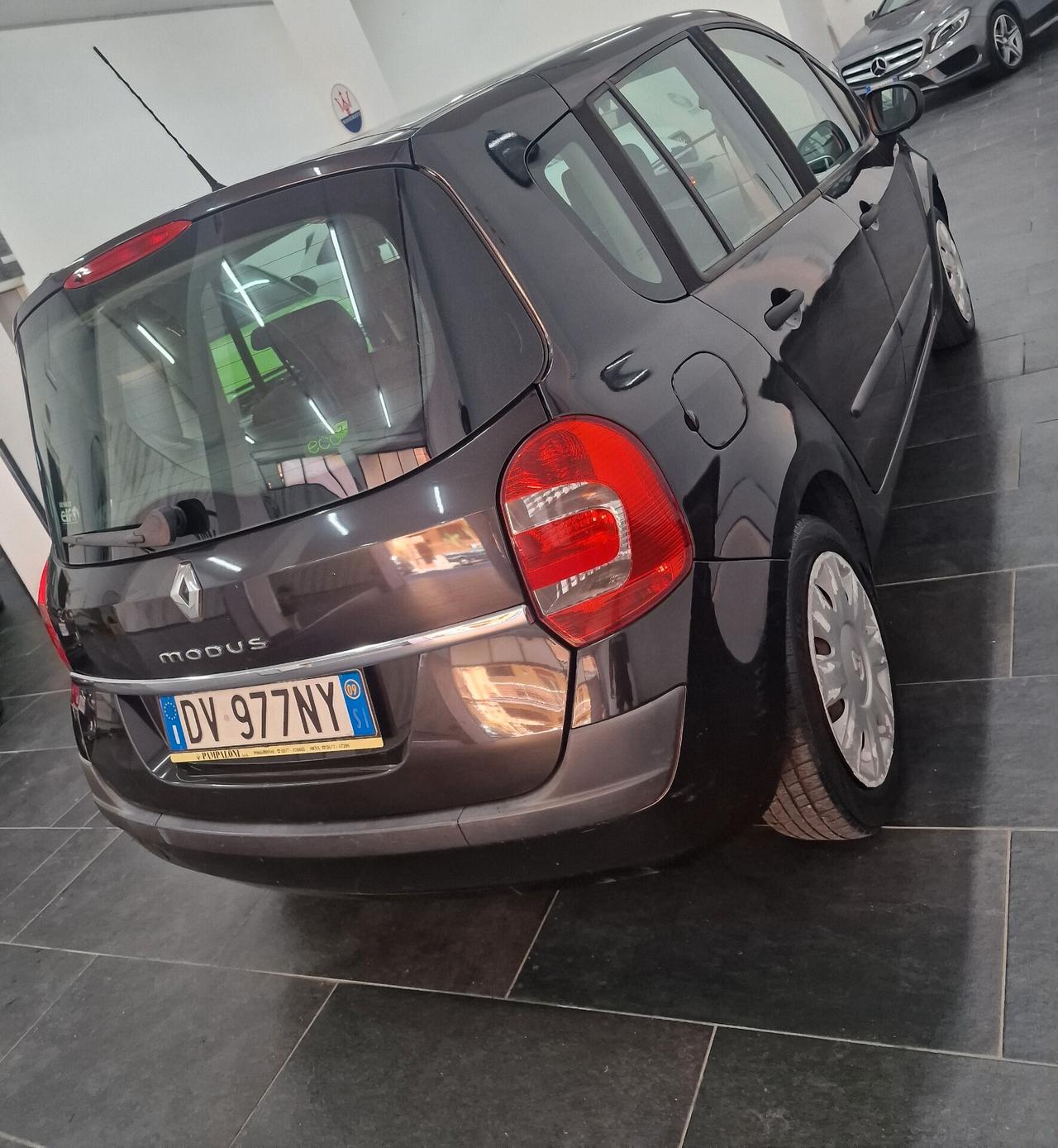 Renault Modus Grand 1.2 16V Dynamique