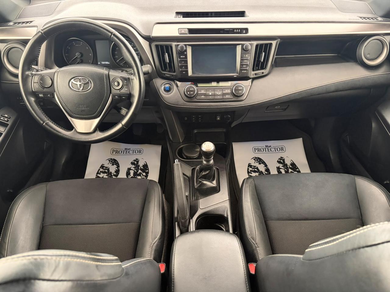 Toyota RAV4 2.0 D-4D 2WD Style
