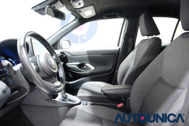 TOYOTA Yaris Cross 1.5 HYBRID 5PORTE E-CVT AWD-I 4x4 TREND FULL LED