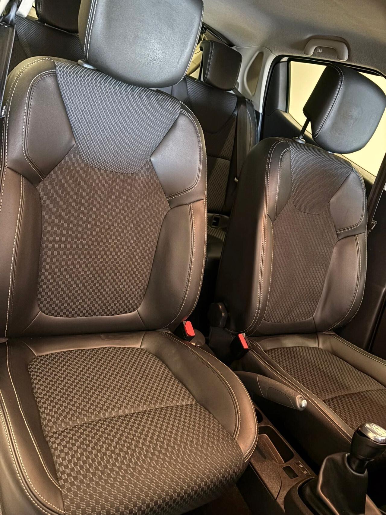 Renault Clio dCi 8V 90 CV EDC 5 porte Duel