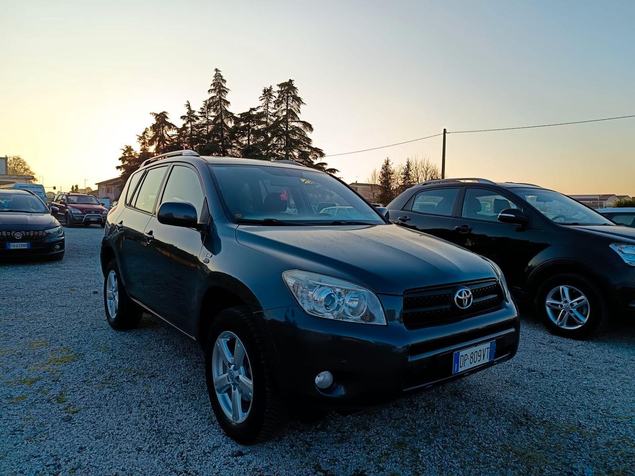 TOYOTA RAV4 4x4 DIESEL Tua a 93€ al mese