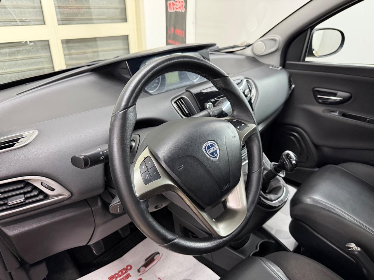 Lancia Ypsilon 1.3 MJT 95Cv