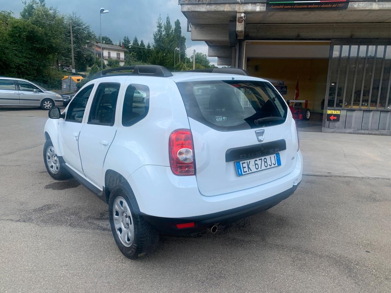 Dacia Duster 4x4 inseribile-neo patentati-tagliandata-alta-spaziosa-suw economica tdi