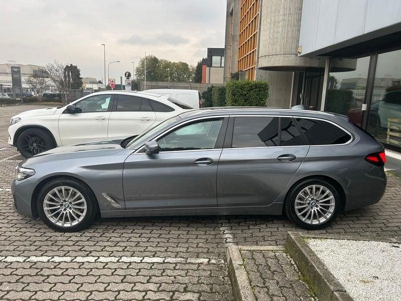 BMW Serie 5 520d Touring mhev 48V xdrive Business auto