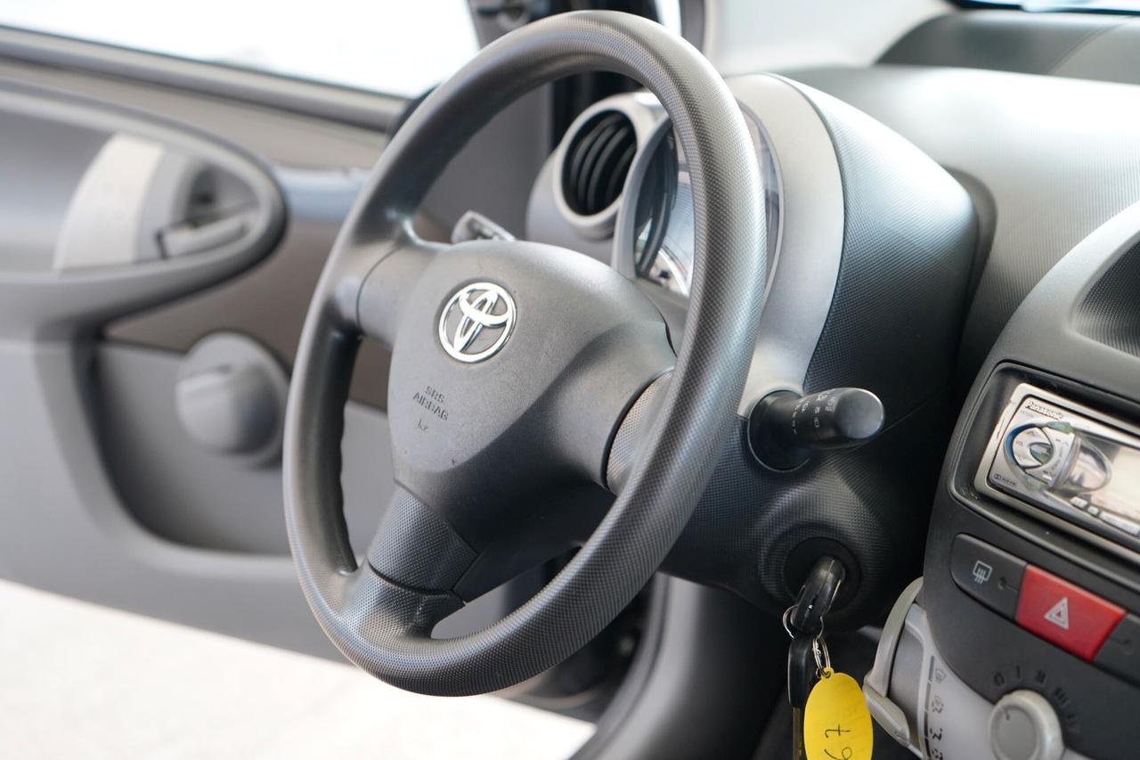 Toyota Aygo 1.0 68 Cv 3p Sol