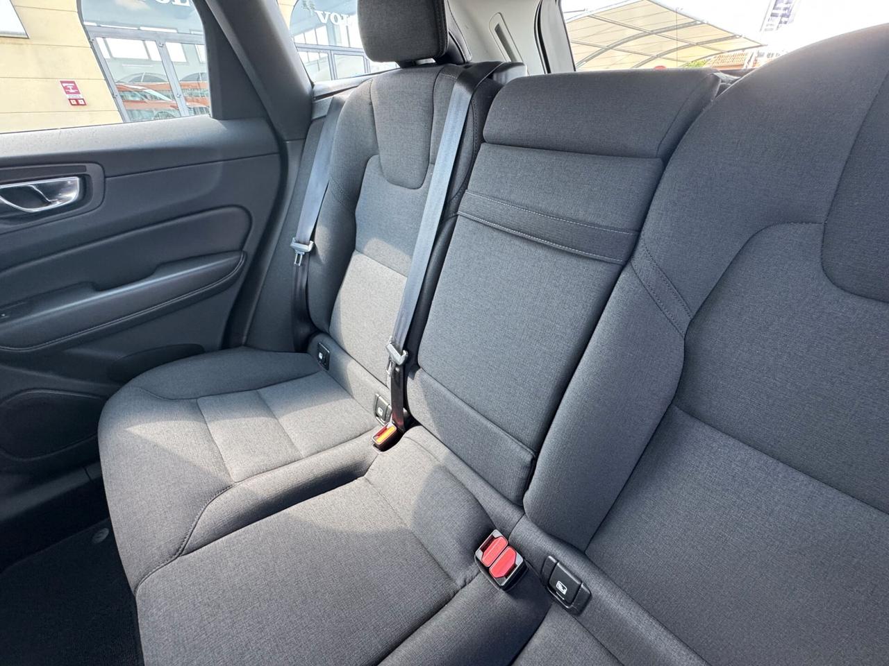 Volvo XC60 B4 AWD (Diesel/Hybrid) Business