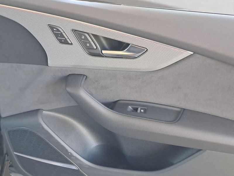 Audi Q8 50 TDI 210kW quattro tip. S Line Edition