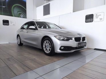 BMW Serie 3 (F30/F31) - 318d Business Advantage aut.