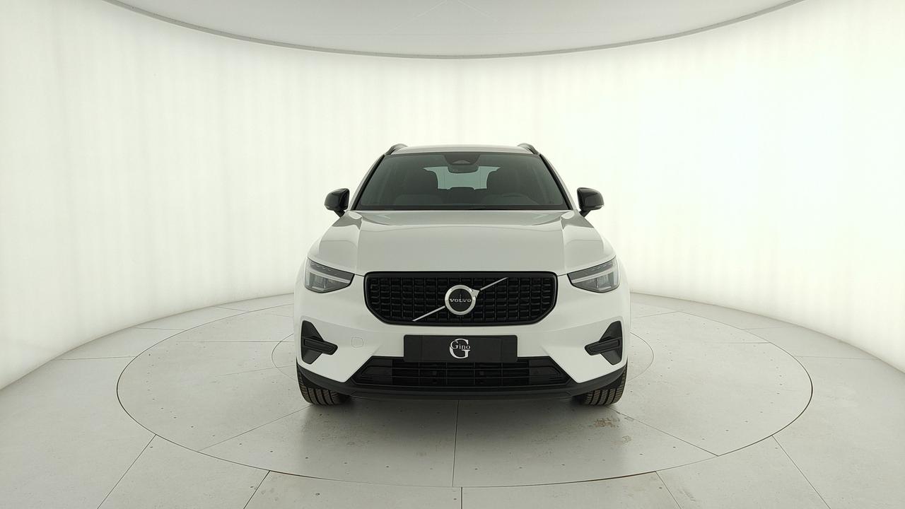 VOLVO XC40 2.0 b3 Plus Dark auto
