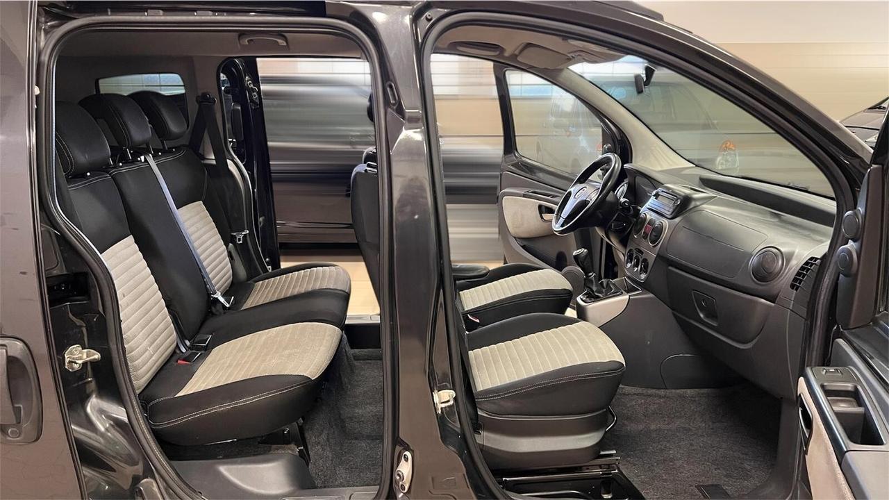 Fiat Qubo 1.3 MJT 75 CV Trekking