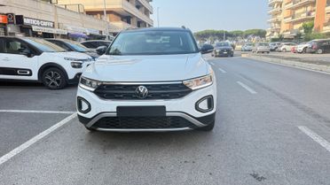 Volkswagen T-Roc 1.0 TSI Style LED NAVI COCKPIT PDC CERCHI 17 CLIMA AUTOMATICO COMANDI AL VOLANTE BICOLORE
