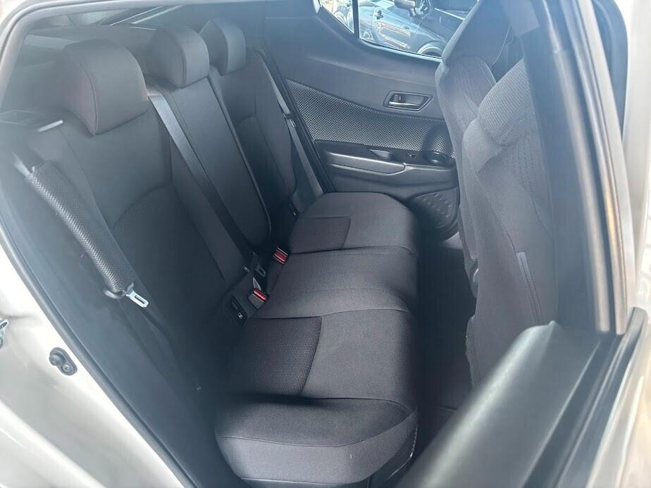 Toyota C-HR 1.8 Hybrid E-CVT Business + IVA